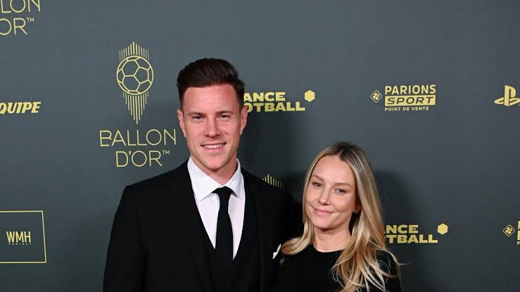 Daniela Jehle: Das Leben an der Seite eines Fußballstars daniela jehle